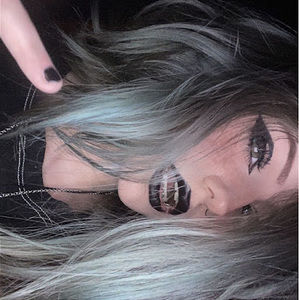 Meet your Posher, Halie